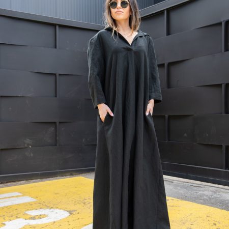 Black Hooded Caftan Maxi Dress – V-Neck, Wide Sleeves, Modern Relaxed Fit